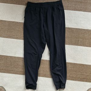 Lululemon stretch joggers. Men’s Large. Great condition. Black